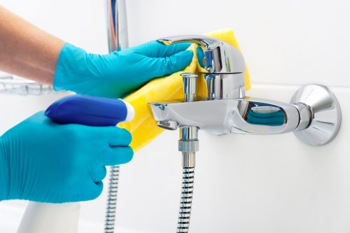 Kitchen deep cleaning in N4 with detailed grease removal